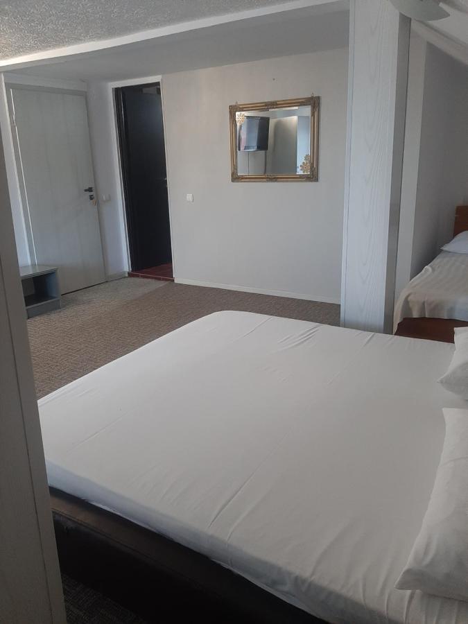 Casa Anemyra Hotel Săcele Екстериор снимка