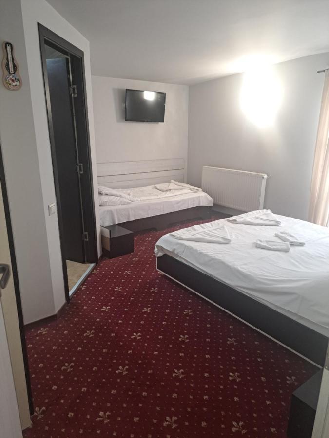 Casa Anemyra Hotel Săcele Екстериор снимка