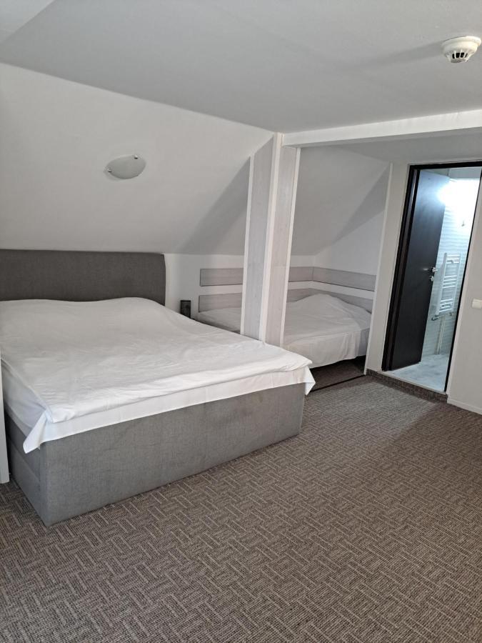 Casa Anemyra Hotel Săcele Екстериор снимка