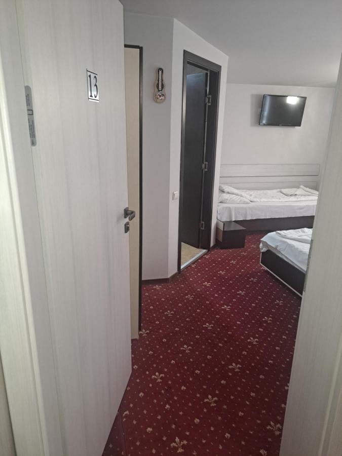 Casa Anemyra Hotel Săcele Екстериор снимка