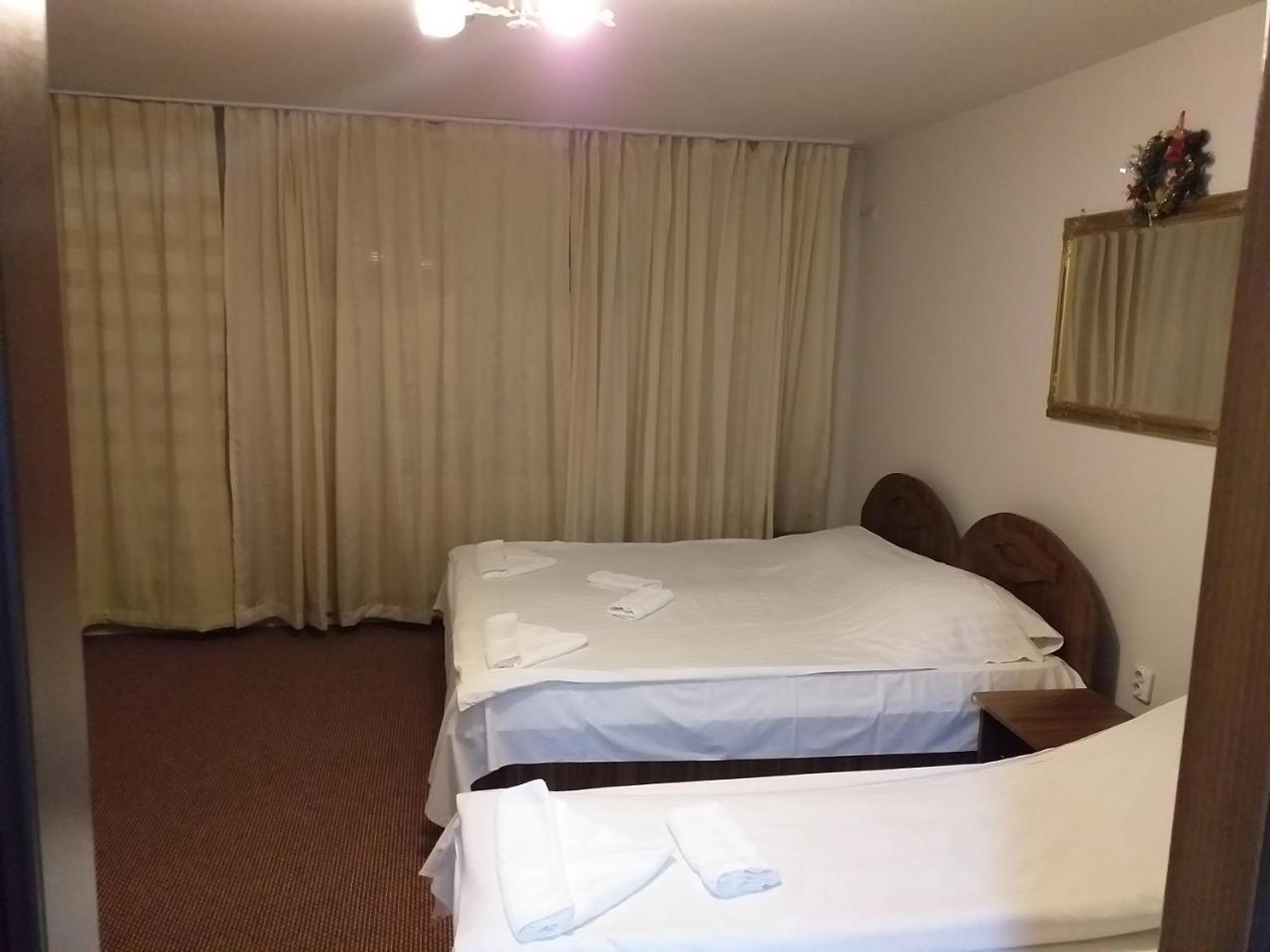 Casa Anemyra Hotel Săcele Екстериор снимка