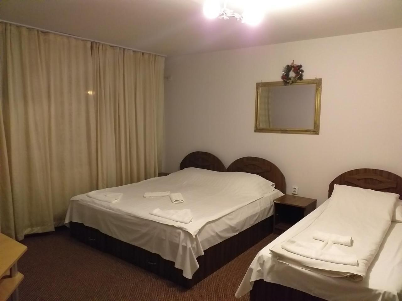 Casa Anemyra Hotel Săcele Екстериор снимка